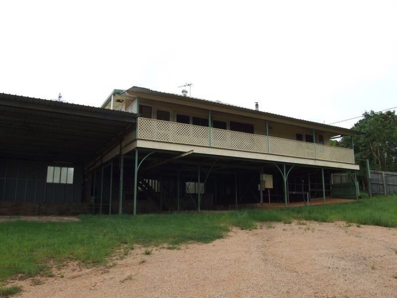 607-608 Wharton Street, Peeramon QLD 4885