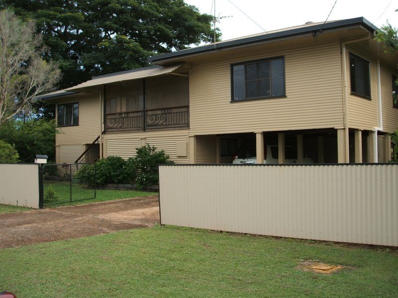 7 Brown Street, Mareeba QLD 4880