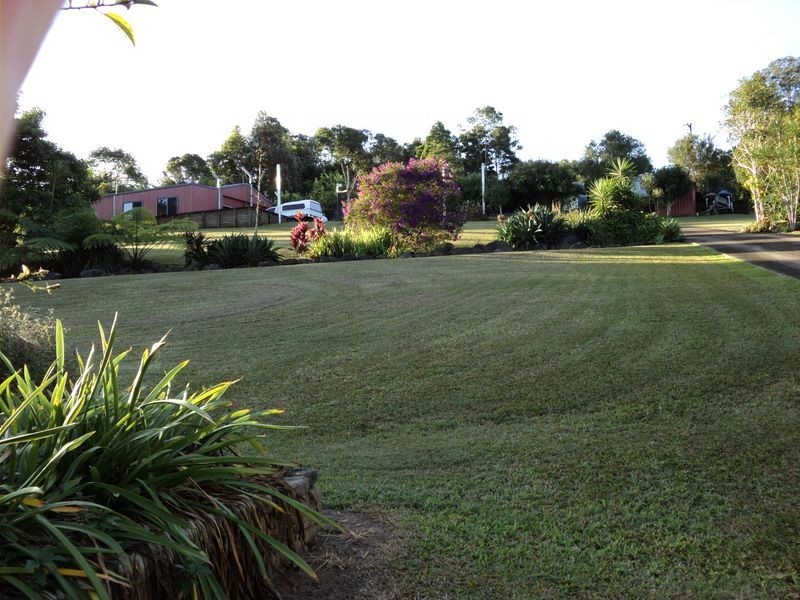 27 Park Avenue, Yungaburra QLD 4884