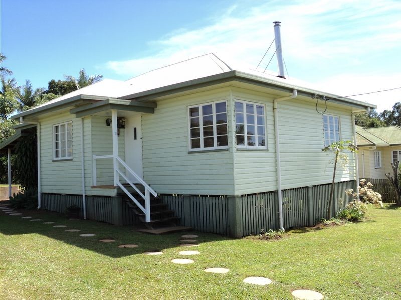 13 Oak Street, Yungaburra QLD 4884