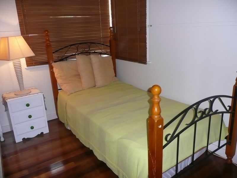 13 Oak Street, Yungaburra QLD 4884
