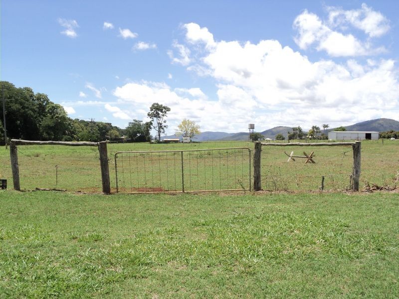 Lot 1 Kennedy Highway (The Humpy Nut World), Tolga QLD 4882