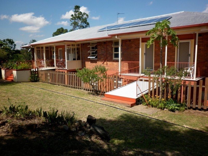 6 Williams Street, Herberton QLD 4887