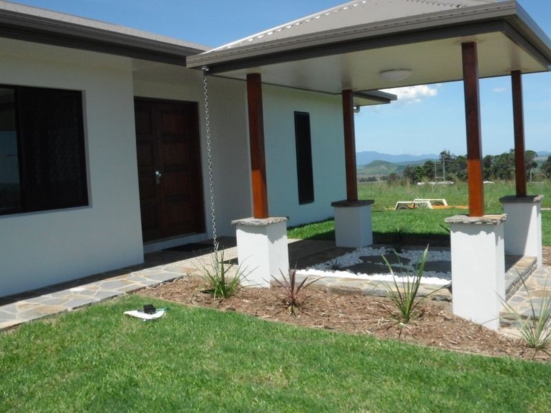 12 Rosenberg Street, Atherton QLD 4883