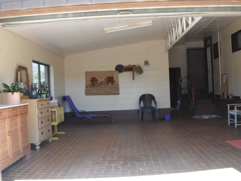 7 Imrie Close, Lake Eacham QLD 4884