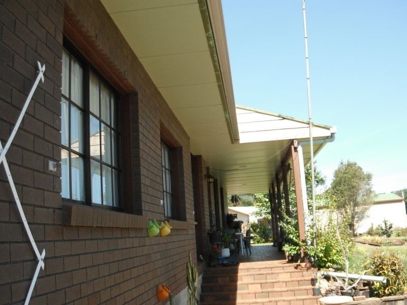 7 Imrie Close, Lake Eacham QLD 4884