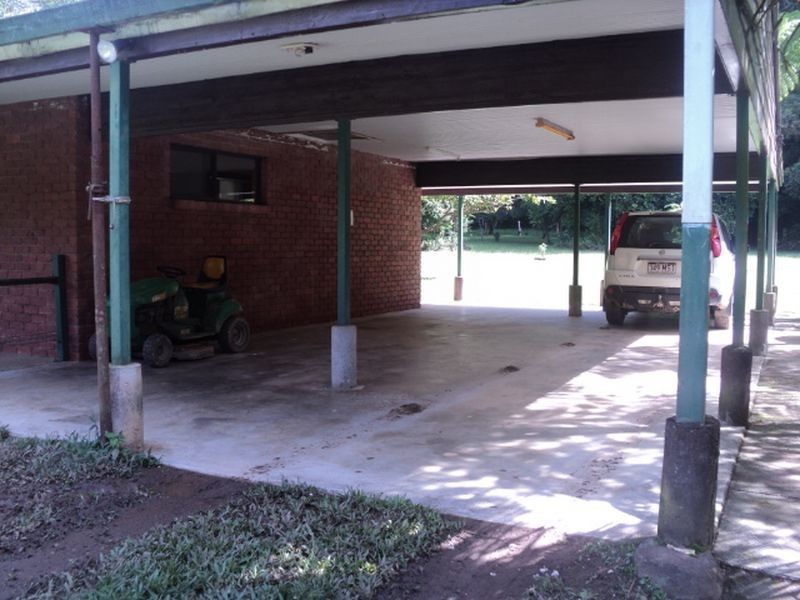 Lake Eacham QLD 4884