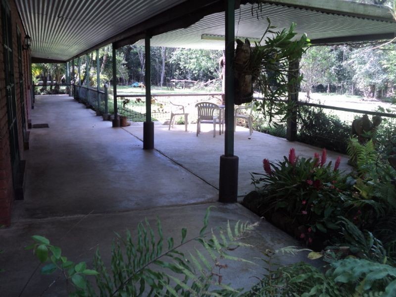 Lake Eacham QLD 4884