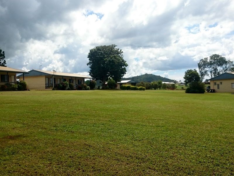 Lake Eacham QLD 4884