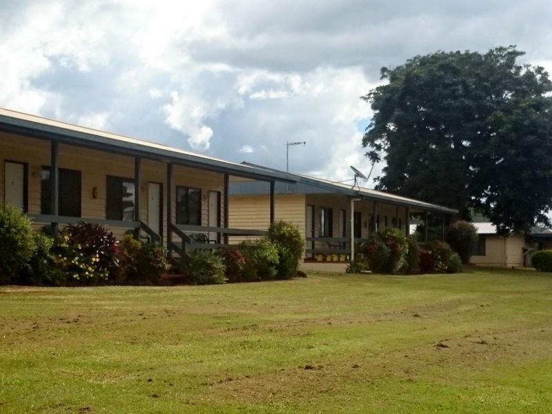 Lake Eacham QLD 4884