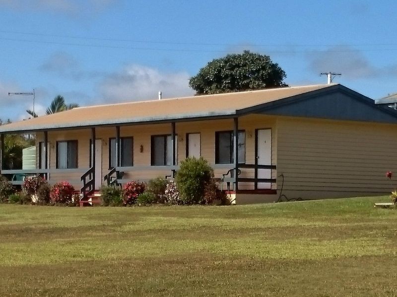 Lake Eacham QLD 4884