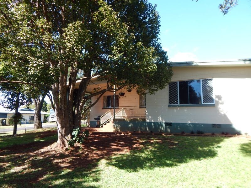 25 Logan Street, Atherton QLD 4883