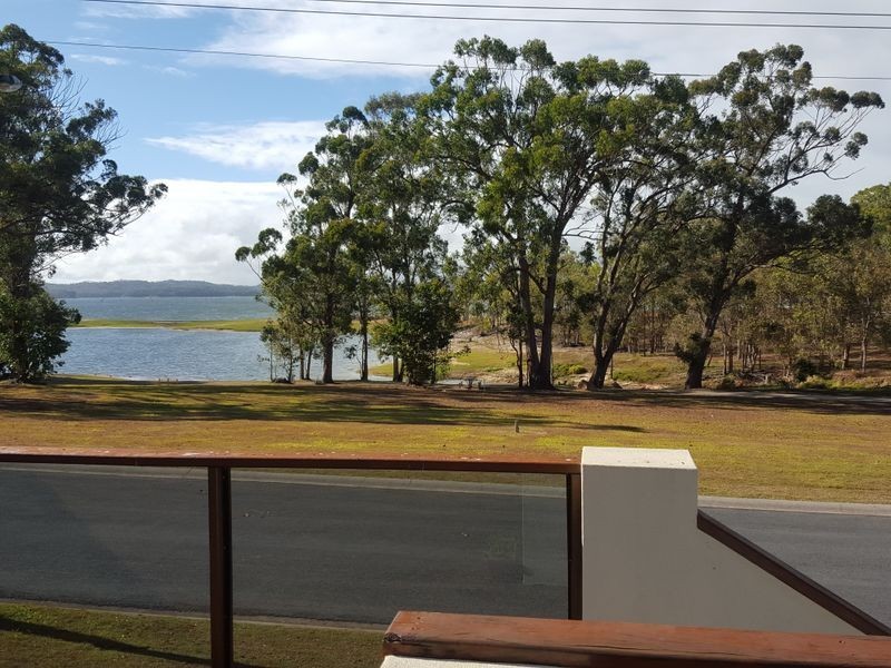6 Palm Street, Tinaroo QLD 4872