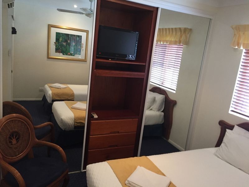 Tinaroo QLD 4872