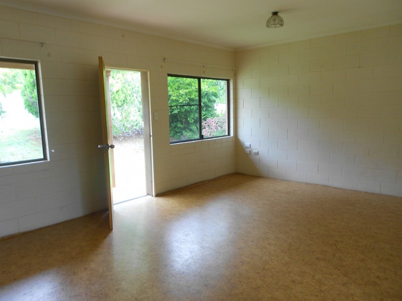 1/1 Crown Close, Malanda QLD 4885