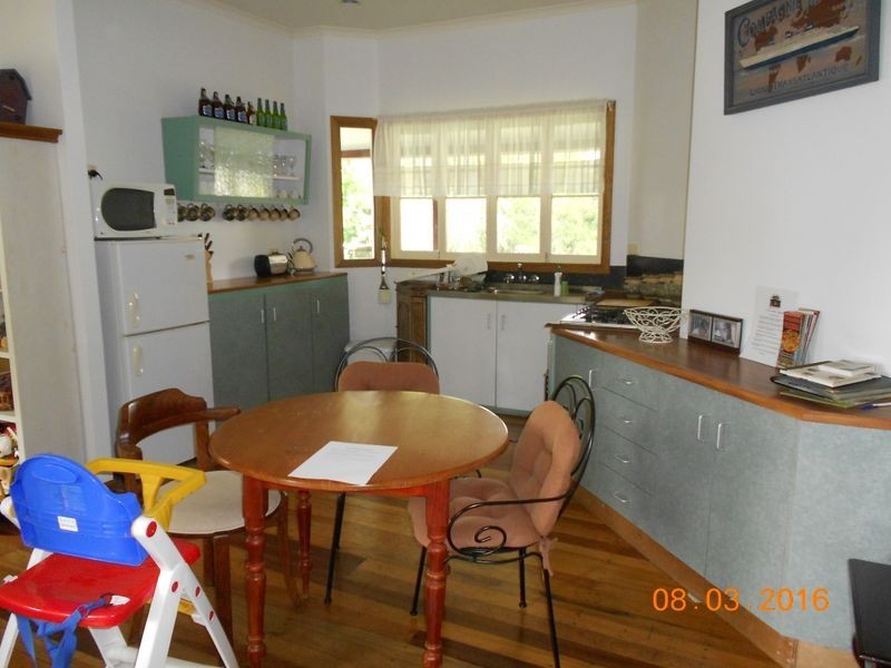 6 Eacham Road, Yungaburra QLD 4884