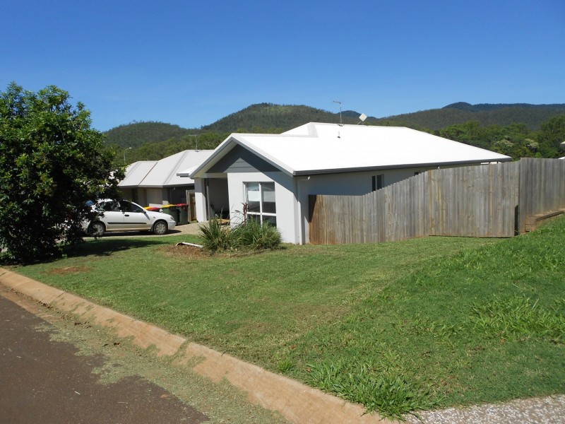 37 Tumbare Street, Atherton QLD 4883