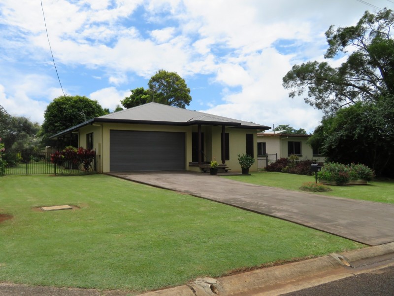 33 Holm Street, Atherton QLD 4883