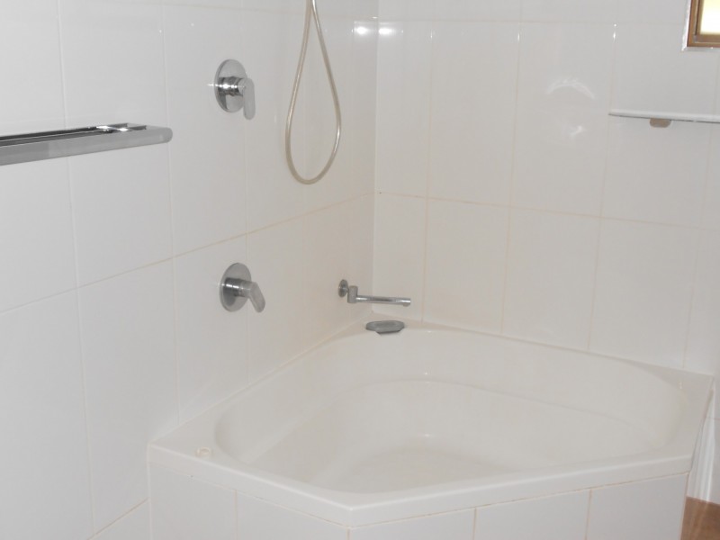 44 Grove Street, Atherton QLD 4883