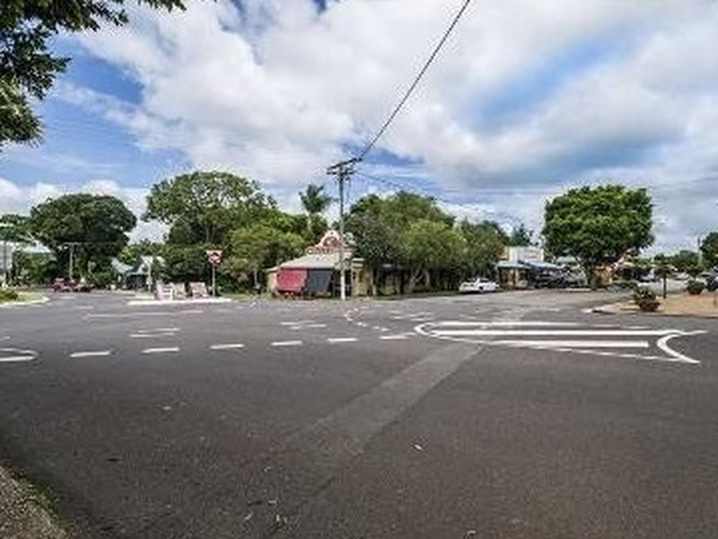 Yungaburra QLD 4884