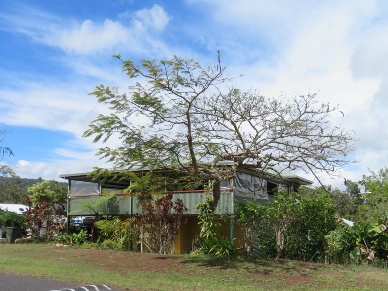 Tinaroo QLD 4872