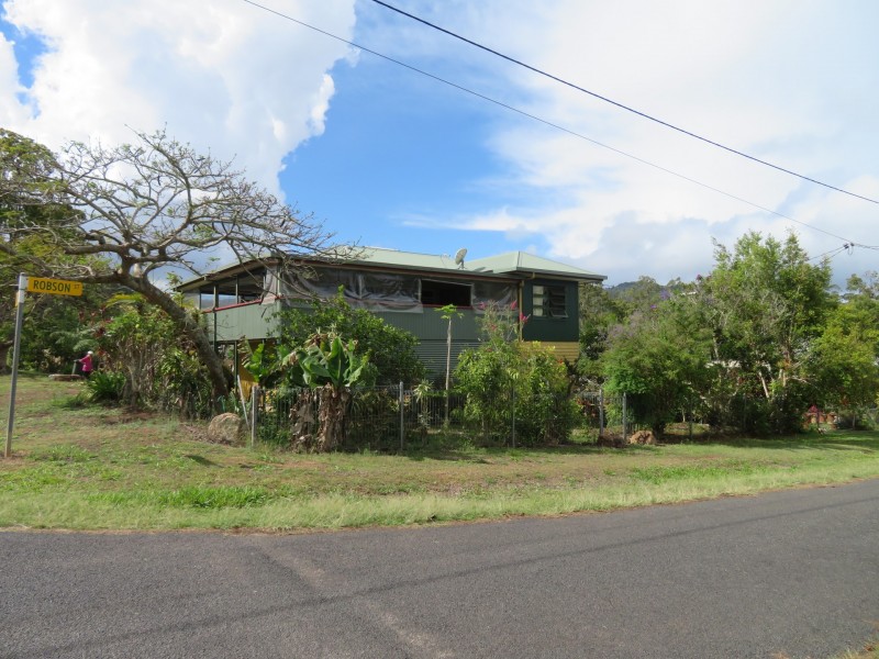 Tinaroo QLD 4872