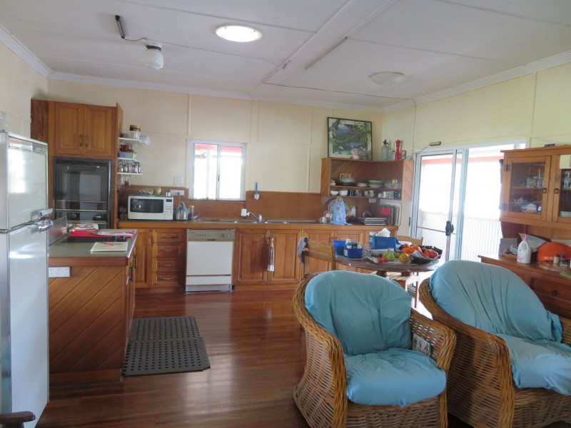 Tinaroo QLD 4872