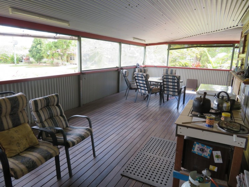 Tinaroo QLD 4872