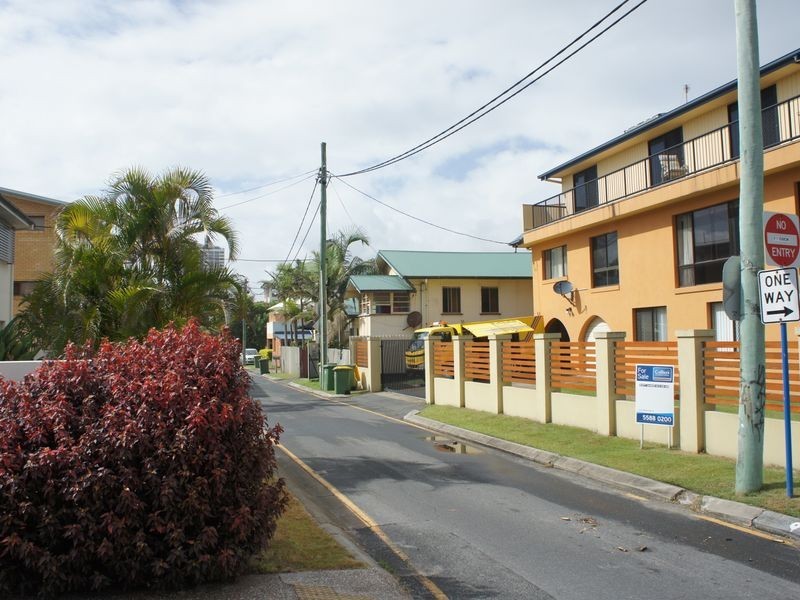 74 Jefferson Lane, Palm Beach QLD 4221