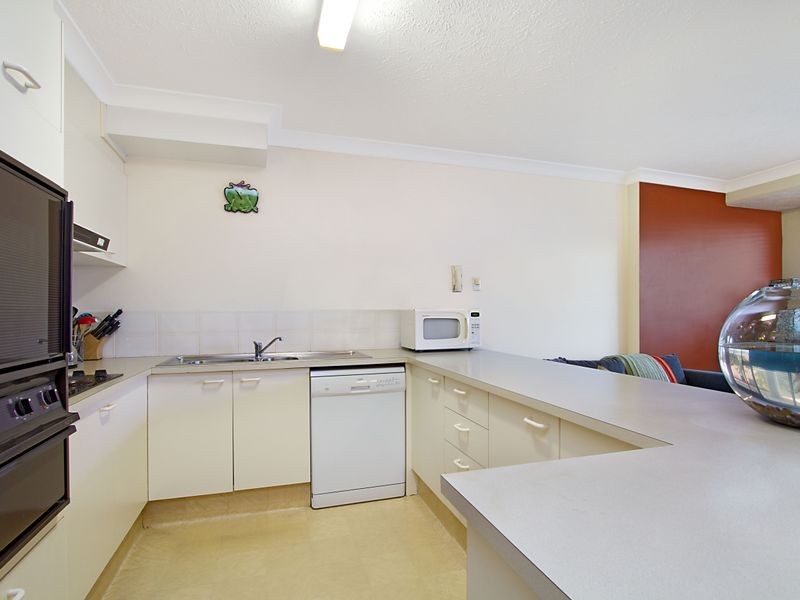 4/3 Tarni Avenue, Palm Beach QLD 4221