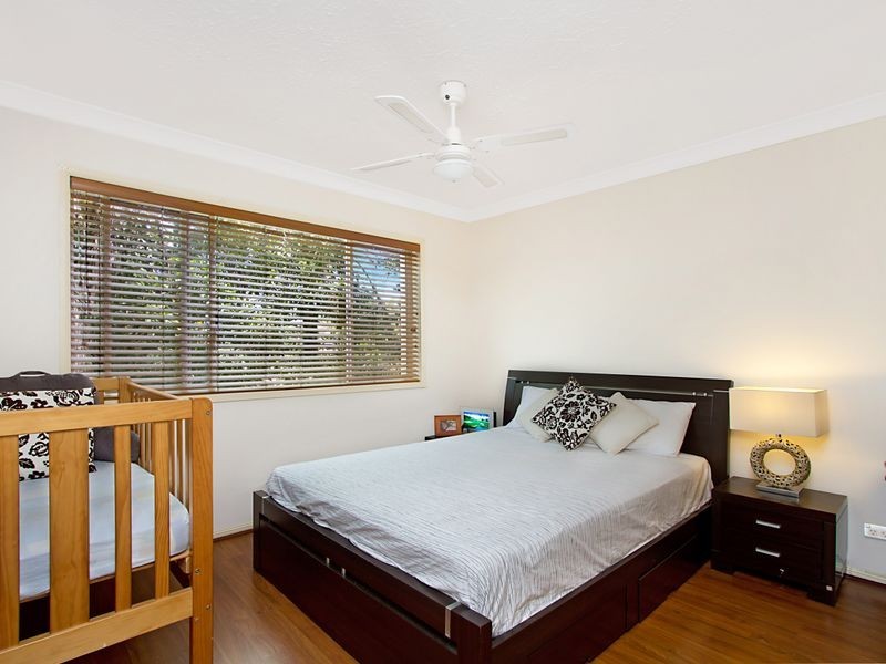 4/3 Tarni Avenue, Palm Beach QLD 4221