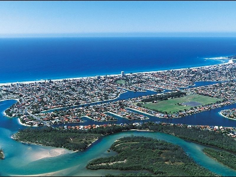 12 Forest Drive, Elanora QLD 4221