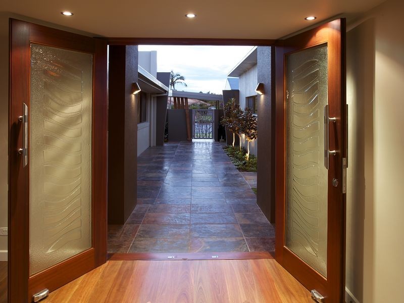 193 Nineteenth Avenue, Elanora QLD 4221