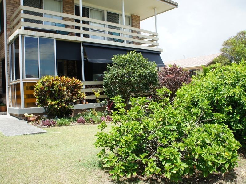 3/2 Twenty Sixth Avenue, Palm Beach QLD 4221