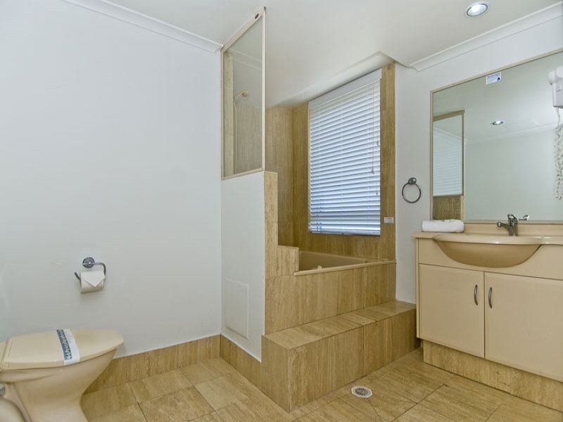 13A/2 Nineteenth Avenue, Palm Beach QLD 4221