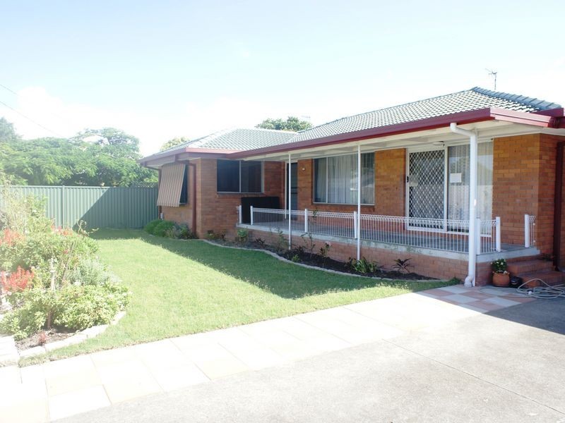 13 Currumbin Creek Road, Currumbin Waters QLD 4223