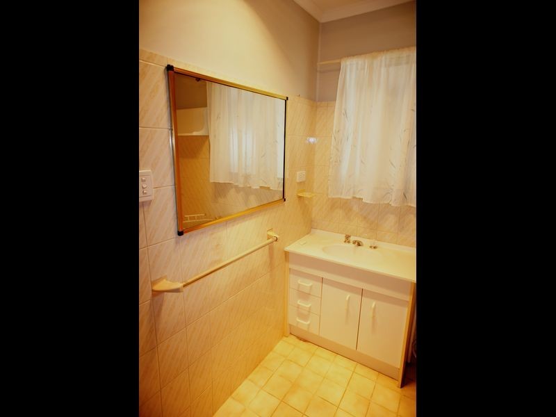 13 Currumbin Creek Road, Currumbin Waters QLD 4223