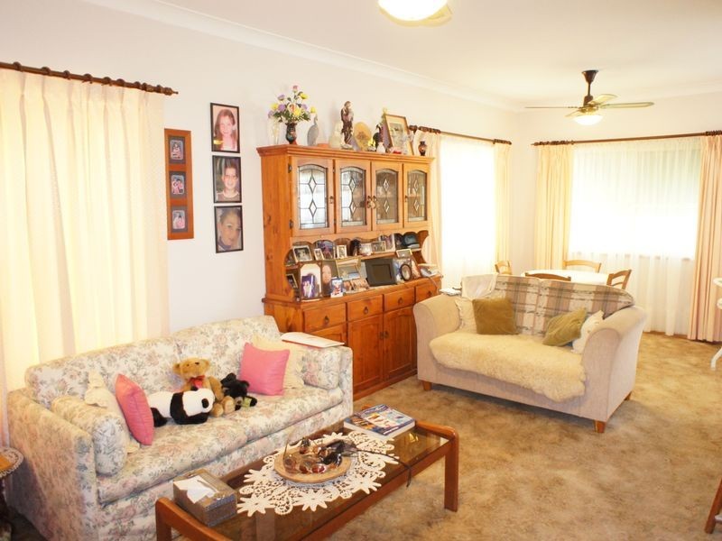 13 Currumbin Creek Road, Currumbin Waters QLD 4223