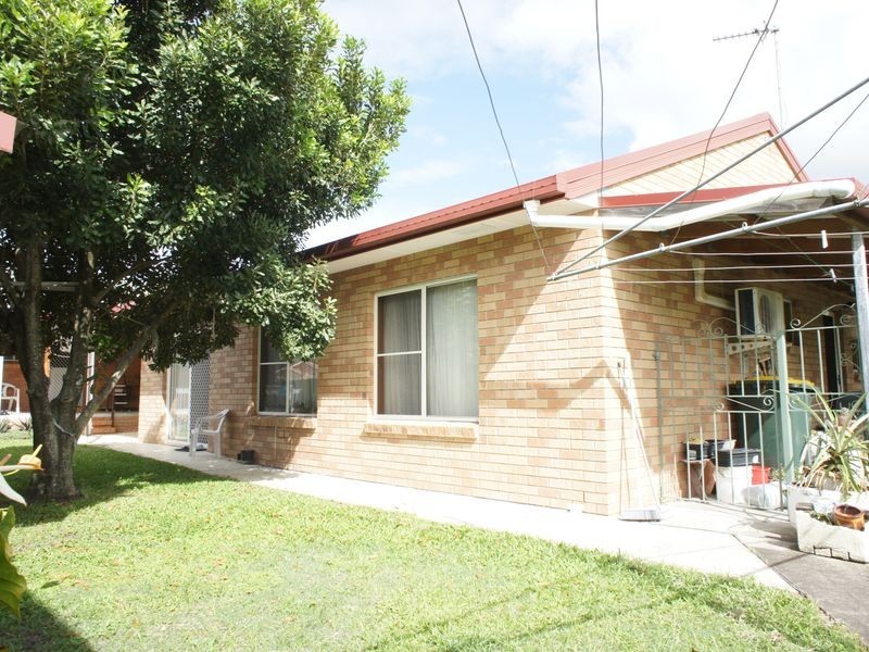 13 Currumbin Creek Road, Currumbin Waters QLD 4223