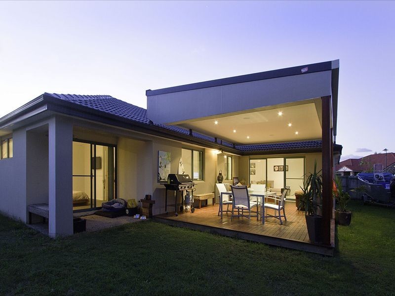 14 Sittella Crescent, Burleigh Waters QLD 4220