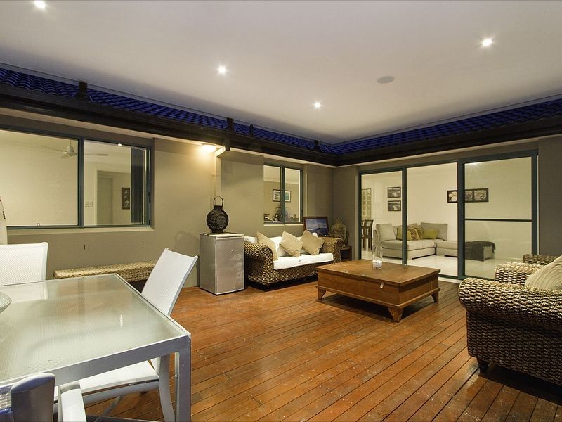 14 Sittella Crescent, Burleigh Waters QLD 4220
