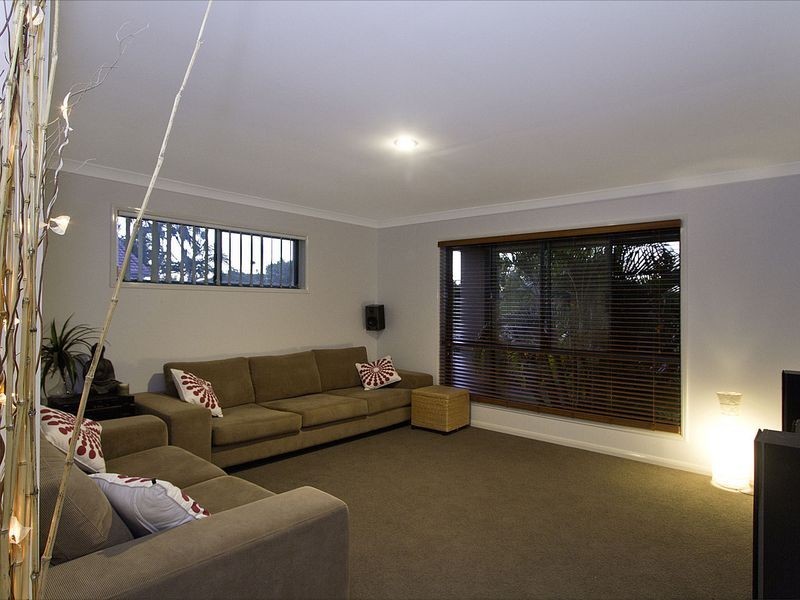 14 Sittella Crescent, Burleigh Waters QLD 4220