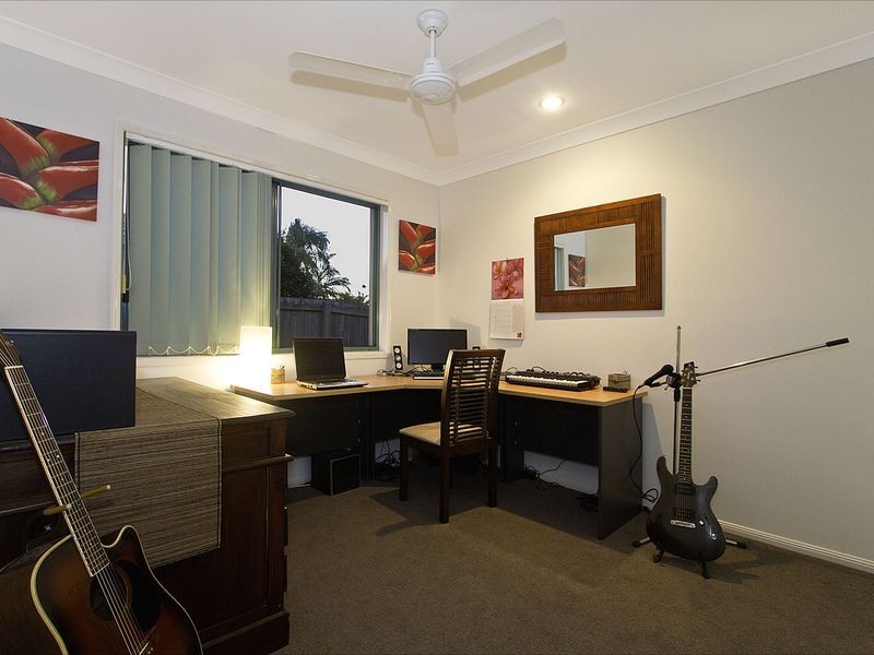 14 Sittella Crescent, Burleigh Waters QLD 4220