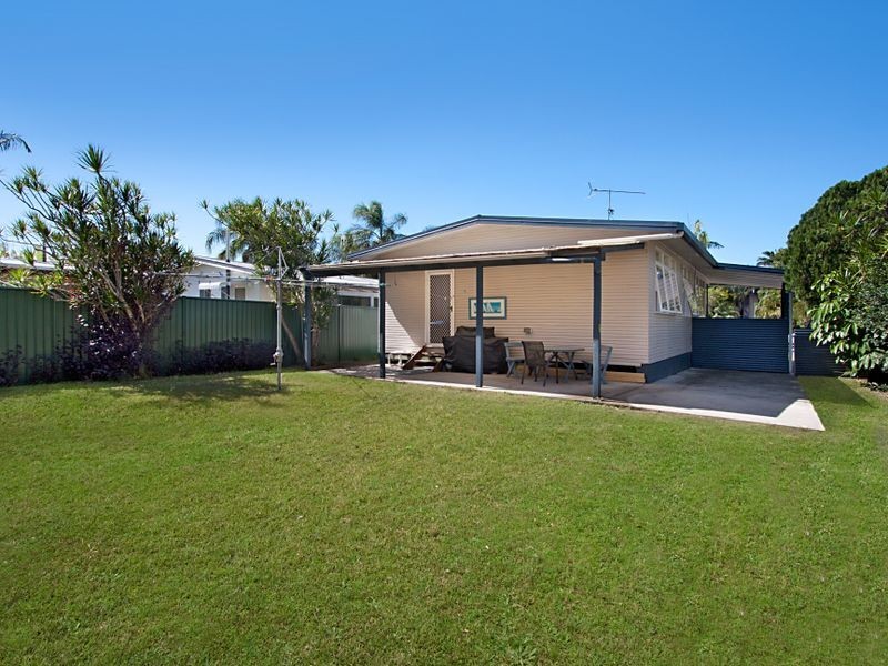 65 Manus Avenue, Palm Beach QLD 4221