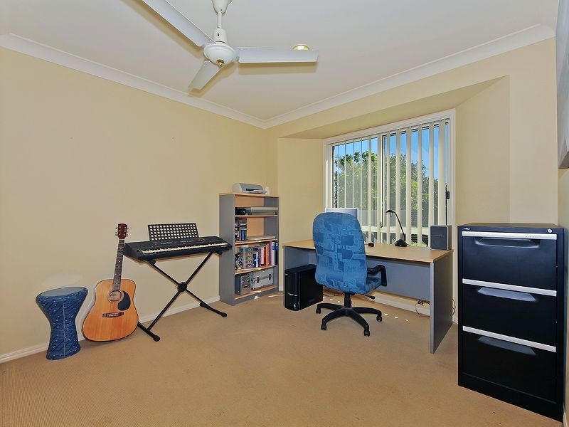 52 Yodelay Street, Varsity Lakes QLD 4227