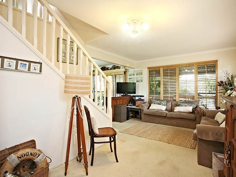 15A Station Street, Currumbin Waters QLD 4223