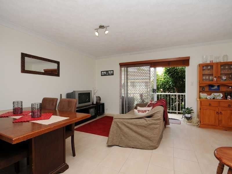 11/14 Mawarra Street, Palm Beach QLD 4221