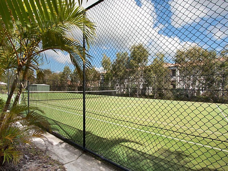 76/21 Regensberg Close, Varsity Lakes QLD 4227
