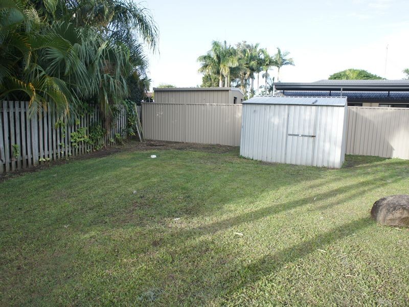 69 Barrier Reef Drive, Mermaid Waters QLD 4218