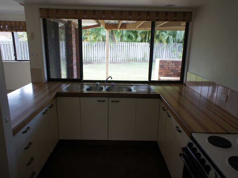 69 Barrier Reef Drive, Mermaid Waters QLD 4218
